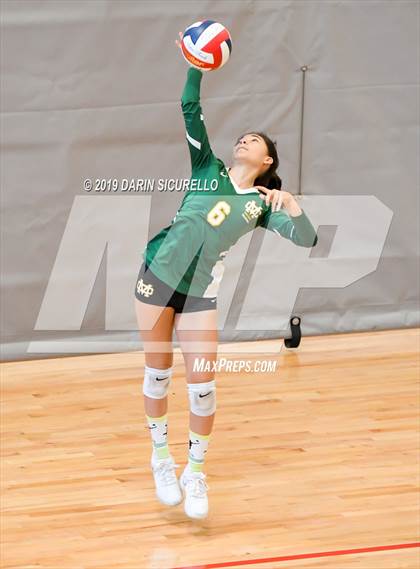 Thumbnail 2 in Fort Myers vs. Mira Costa (NIKE Tournament of Champions) photogallery.