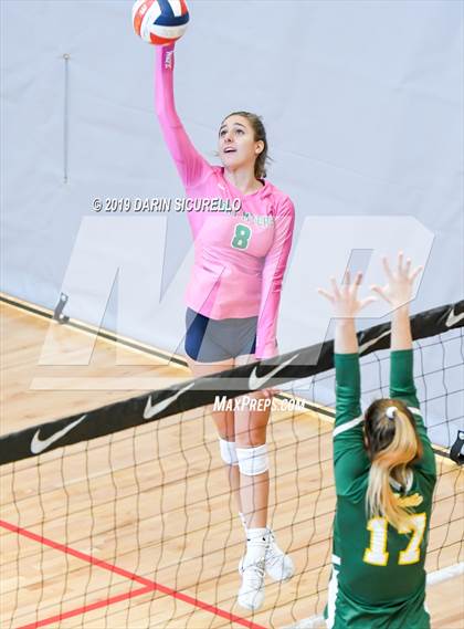 Thumbnail 3 in Fort Myers vs. Mira Costa (NIKE Tournament of Champions) photogallery.