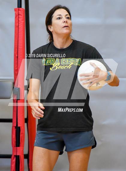 Thumbnail 2 in Fort Myers vs. Mira Costa (NIKE Tournament of Champions) photogallery.