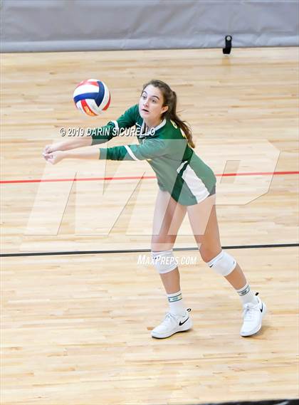 Thumbnail 3 in Fort Myers vs. Mira Costa (NIKE Tournament of Champions) photogallery.