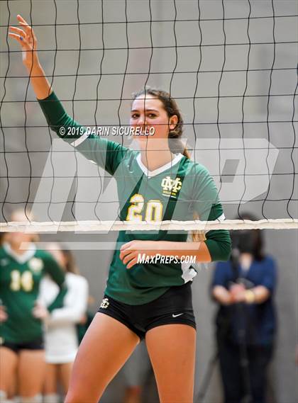 Thumbnail 3 in Fort Myers vs. Mira Costa (NIKE Tournament of Champions) photogallery.