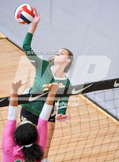 Thumbnail 3 in Fort Myers vs. Mira Costa (NIKE Tournament of Champions) photogallery.