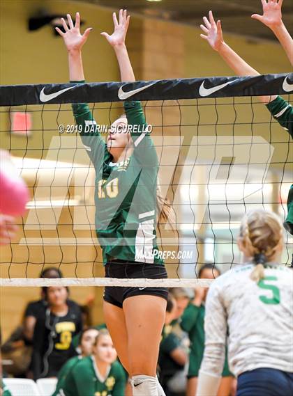 Thumbnail 3 in Fort Myers vs. Mira Costa (NIKE Tournament of Champions) photogallery.