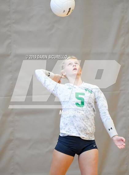 Thumbnail 3 in Fort Myers vs. Mira Costa (NIKE Tournament of Champions) photogallery.