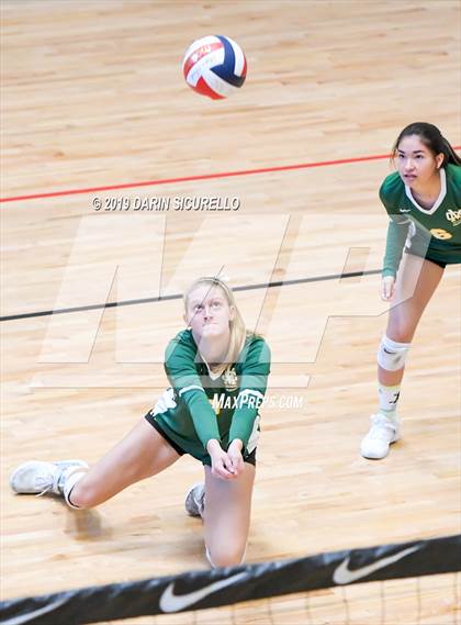 Thumbnail 3 in Fort Myers vs. Mira Costa (NIKE Tournament of Champions) photogallery.