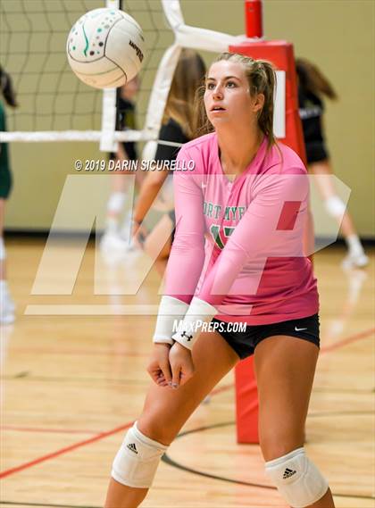 Thumbnail 1 in Fort Myers vs. Mira Costa (NIKE Tournament of Champions) photogallery.