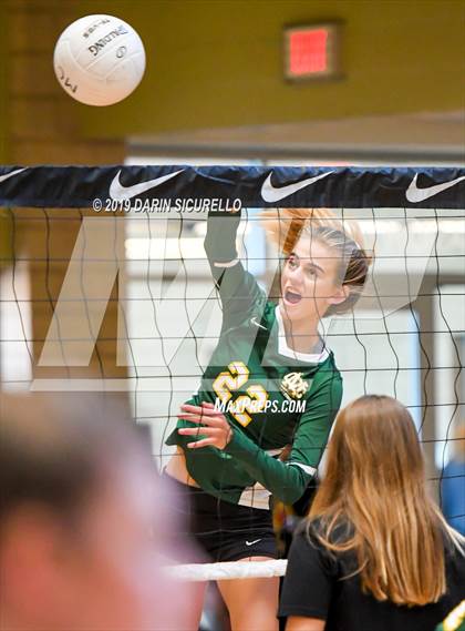 Thumbnail 1 in Fort Myers vs. Mira Costa (NIKE Tournament of Champions) photogallery.