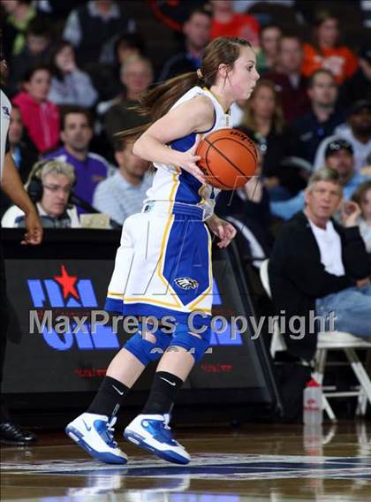 Thumbnail 2 in Brock vs. Winnsboro (UIL 2A Final) photogallery.