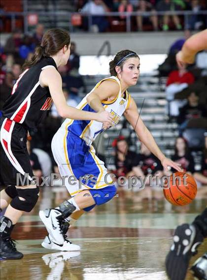 Thumbnail 2 in Brock vs. Winnsboro (UIL 2A Final) photogallery.