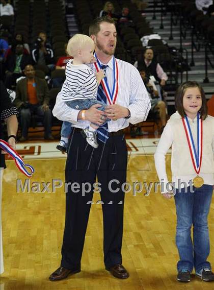 Thumbnail 1 in Brock vs. Winnsboro (UIL 2A Final) photogallery.