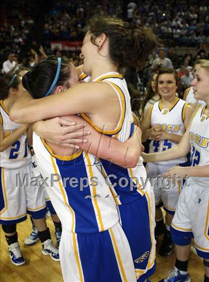 Thumbnail 3 in Brock vs. Winnsboro (UIL 2A Final) photogallery.