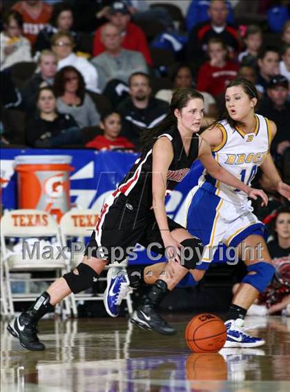 Thumbnail 2 in Brock vs. Winnsboro (UIL 2A Final) photogallery.