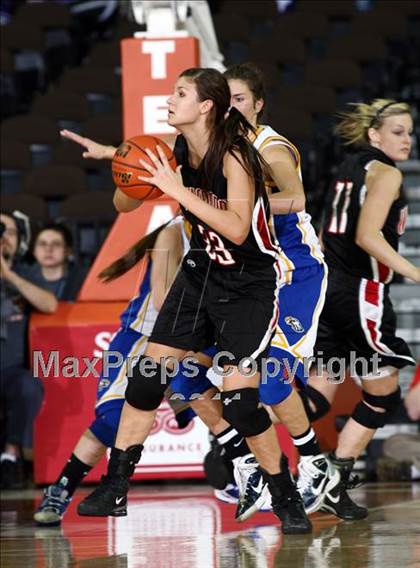 Thumbnail 1 in Brock vs. Winnsboro (UIL 2A Final) photogallery.