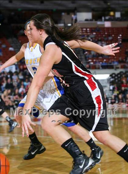 Thumbnail 2 in Brock vs. Winnsboro (UIL 2A Final) photogallery.