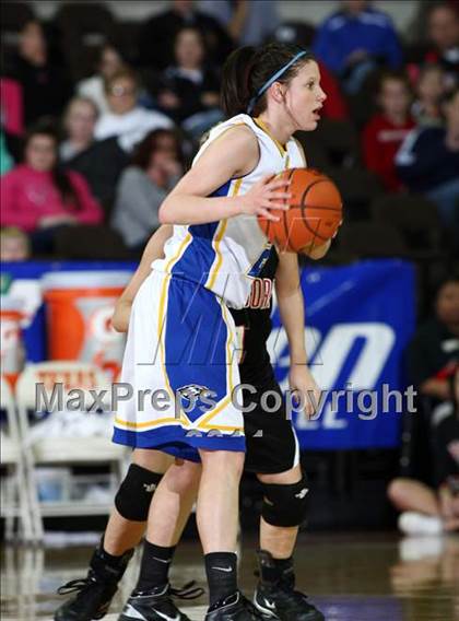 Thumbnail 3 in Brock vs. Winnsboro (UIL 2A Final) photogallery.