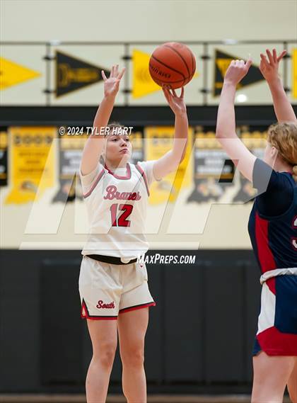 Thumbnail 2 in Terre Haute North Vigo vs. Terre Haute South Vigo (IHSAA 4A Sectional 12 Semifinal) photogallery.