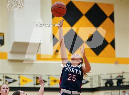 Thumbnail 1 in Terre Haute North Vigo vs. Terre Haute South Vigo (IHSAA 4A Sectional 12 Semifinal) photogallery.