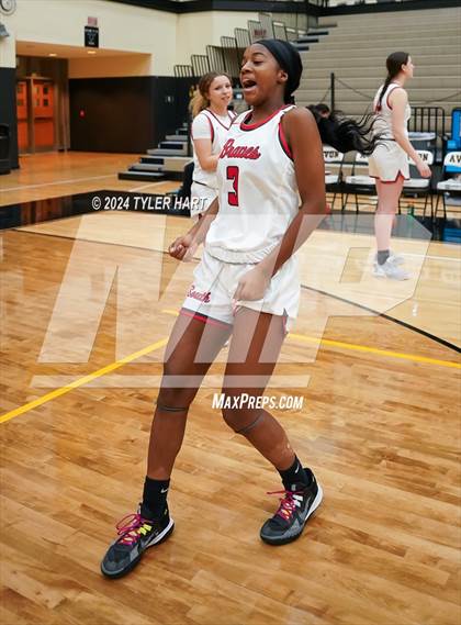 Thumbnail 1 in Terre Haute North Vigo vs. Terre Haute South Vigo (IHSAA 4A Sectional 12 Semifinal) photogallery.