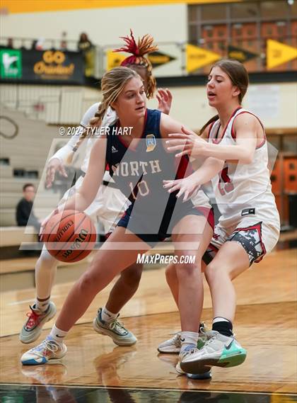 Thumbnail 1 in Terre Haute North Vigo vs. Terre Haute South Vigo (IHSAA 4A Sectional 12 Semifinal) photogallery.