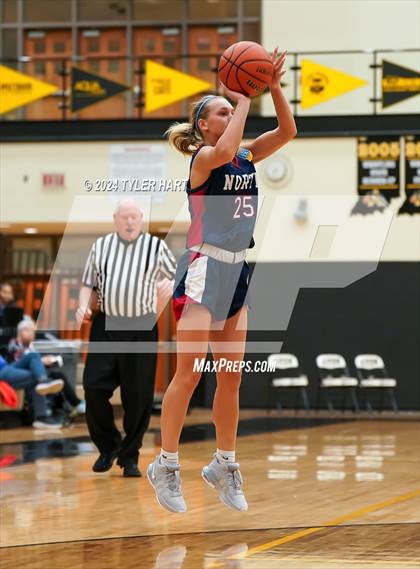 Thumbnail 3 in Terre Haute North Vigo vs. Terre Haute South Vigo (IHSAA 4A Sectional 12 Semifinal) photogallery.
