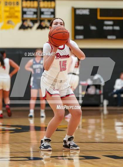 Thumbnail 3 in Terre Haute North Vigo vs. Terre Haute South Vigo (IHSAA 4A Sectional 12 Semifinal) photogallery.