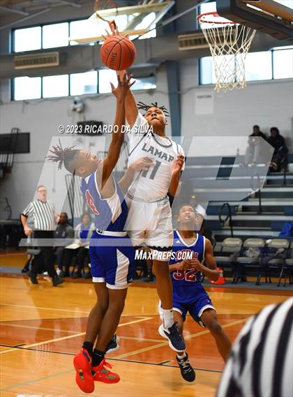 Thumbnail 2 in Lamar Consolidated vs Royal photogallery.
