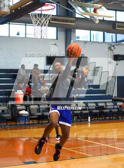 Thumbnail 2 in Lamar Consolidated vs Royal photogallery.