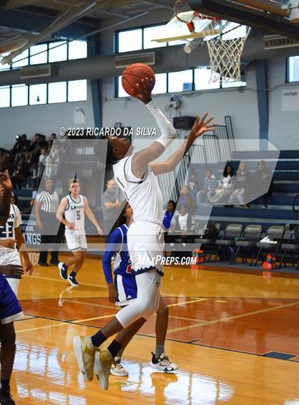 Thumbnail 2 in Lamar Consolidated vs Royal photogallery.