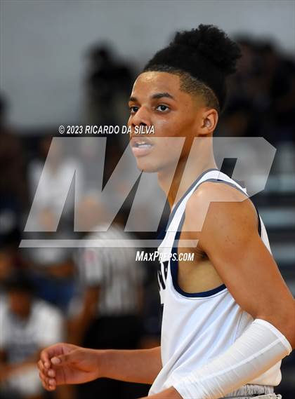 Thumbnail 1 in Lamar Consolidated vs Royal photogallery.