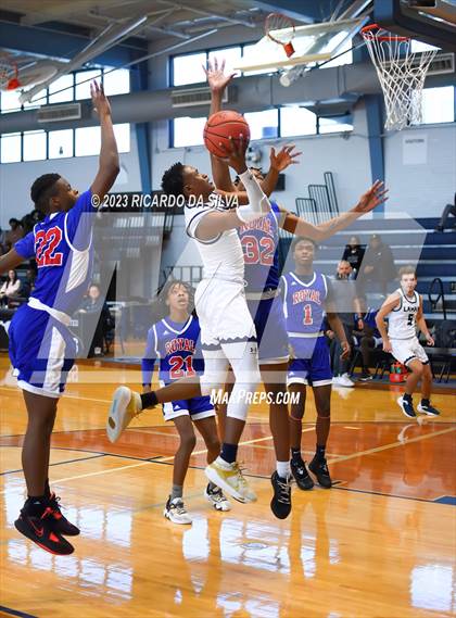 Thumbnail 2 in Lamar Consolidated vs Royal photogallery.