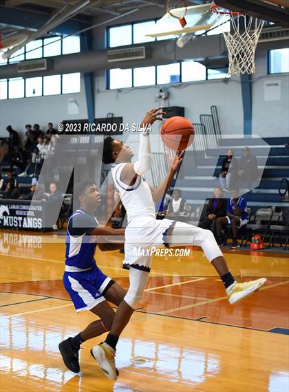 Thumbnail 2 in Lamar Consolidated vs Royal photogallery.