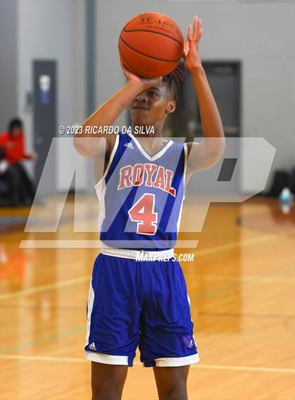 Thumbnail 1 in Lamar Consolidated vs Royal photogallery.