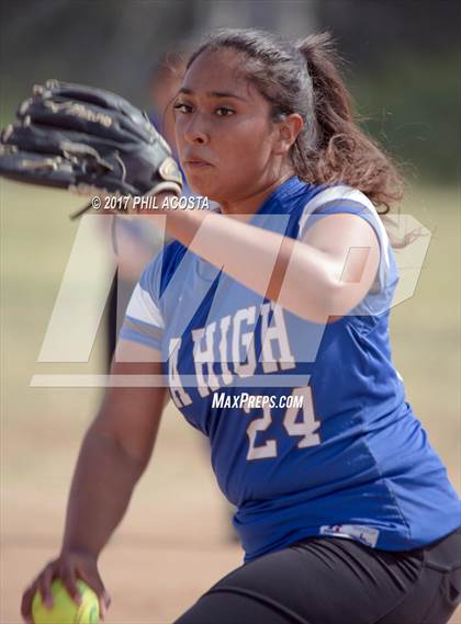 Thumbnail 3 in Wilson vs Los Angeles  photogallery.