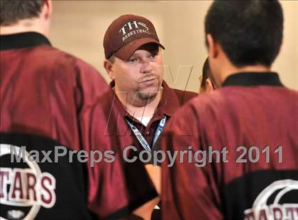 Thumbnail 3 in Thousand Oaks vs. Torrance (MaxPreps Holiday Classic) photogallery.
