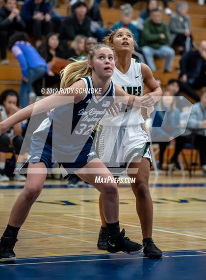 Thumbnail 2 in Mission Vista vs. San Dieguito Academy (CIF SDS D3 Championship) photogallery.