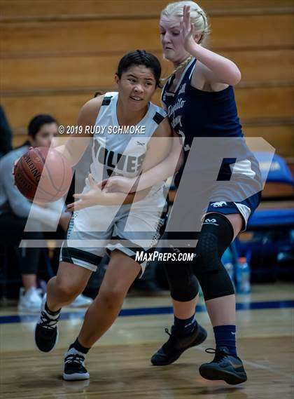 Thumbnail 2 in Mission Vista vs. San Dieguito Academy (CIF SDS D3 Championship) photogallery.