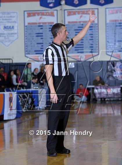 Thumbnail 2 in Redondo Union vs. Bishop Gorman (Tarkanian Classic) photogallery.