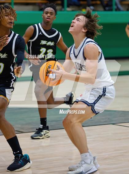 Thumbnail 3 in Greer vs  Habersham Central (FCA I-85 Battleground Showcase) photogallery.