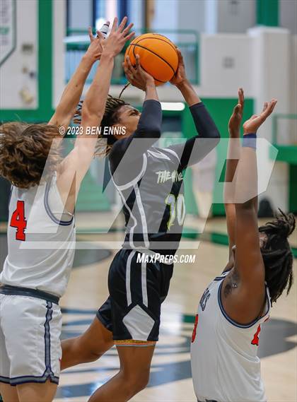 Thumbnail 1 in Greer vs  Habersham Central (FCA I-85 Battleground Showcase) photogallery.