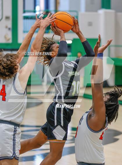 Thumbnail 2 in Greer vs  Habersham Central (FCA I-85 Battleground Showcase) photogallery.