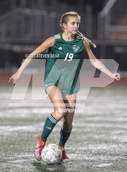 Thumbnail 2 in La Costa Canyon vs. Torrey Pines (CIF SDS Open Division Final) photogallery.