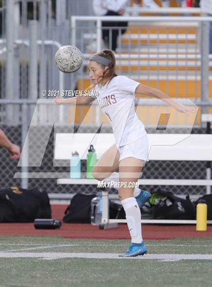 Thumbnail 3 in La Costa Canyon vs. Torrey Pines (CIF SDS Open Division Final) photogallery.