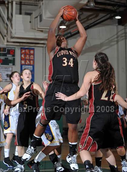 Thumbnail 2 in Clovis West vs. Santa Monica (Ladycat Classic) photogallery.