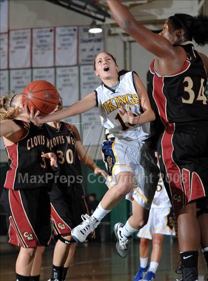 Thumbnail 3 in Clovis West vs. Santa Monica (Ladycat Classic) photogallery.