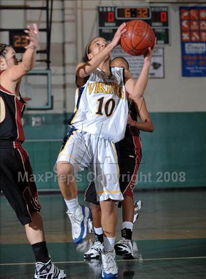 Thumbnail 2 in Clovis West vs. Santa Monica (Ladycat Classic) photogallery.