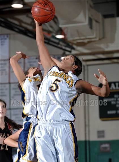 Thumbnail 2 in Clovis West vs. Santa Monica (Ladycat Classic) photogallery.