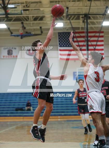 Thumbnail 1 in Bear River vs. Judge (Eagle Holiday Shootout) photogallery.
