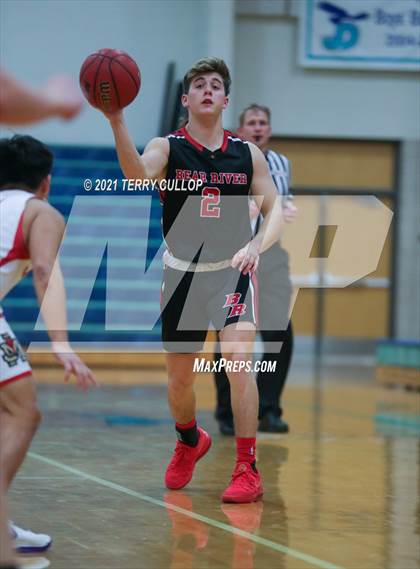 Thumbnail 1 in Bear River vs. Judge (Eagle Holiday Shootout) photogallery.
