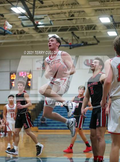 Thumbnail 3 in Bear River vs. Judge (Eagle Holiday Shootout) photogallery.