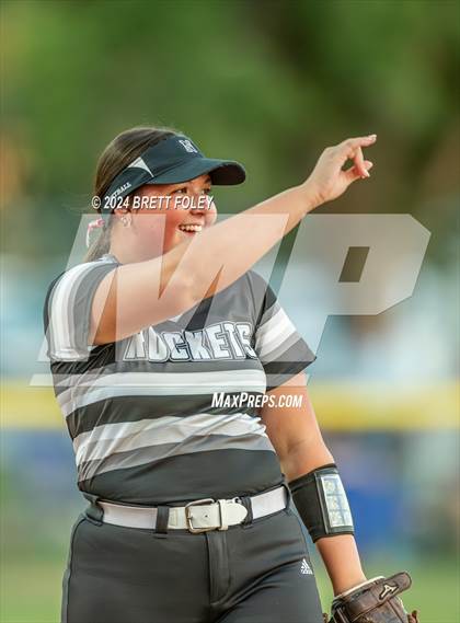 Thumbnail 1 in Lincoln Southeast @ Lincoln Northeast photogallery.